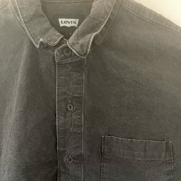 LEVI’S • L - Picture 2 of 3